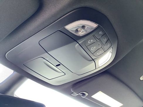 New 2027 Chrysler Pacifica Select FWD image 20