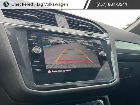 Used 2023 Volkswagen Tiguan SE R-Line FWD image 38