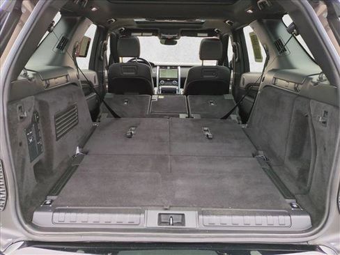 Used 2021 Land Rover Discovery S R-Dynamic image 6