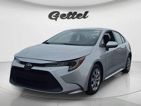 Used 2022 Toyota Corolla LE FWD image 1