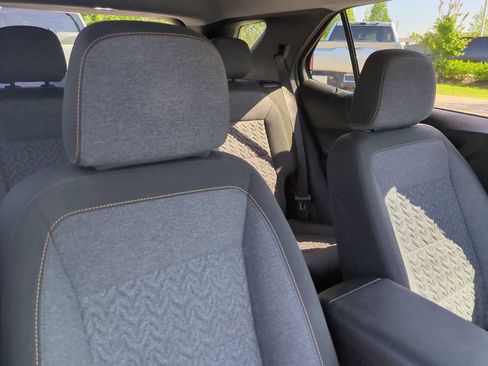 Used 2023 Chevrolet Equinox LT image 7