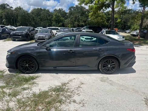 Used 2025 Toyota Camry SE FWD image 16