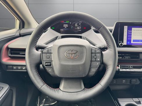 Used 2024 Toyota Prius Prime FWD image 13