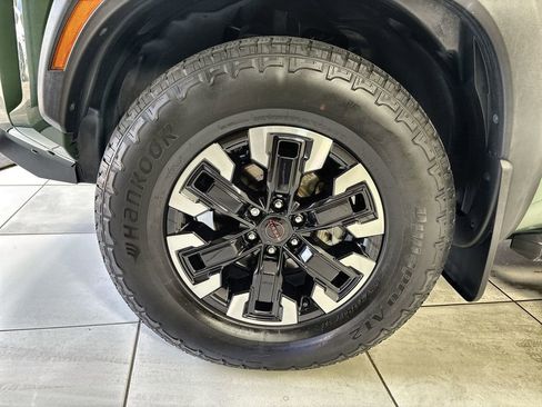 Used 2023 Nissan Frontier PRO-4X w/ Pro Convenience Package AWD/4WD image 18