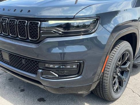 New 2025 Jeep Wagoneer L Series II w/ Convenience Group I image 36