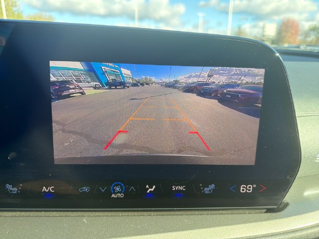 Used 2026 Chevrolet Traverse LT AWD/4WD image 24