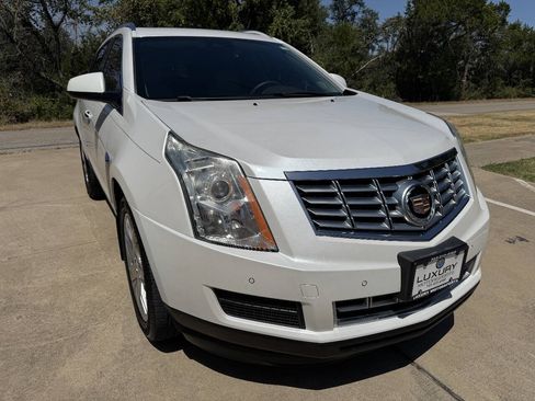 Used 2016 Cadillac SRX Luxury w/ Driver Awareness Package FWD image 3