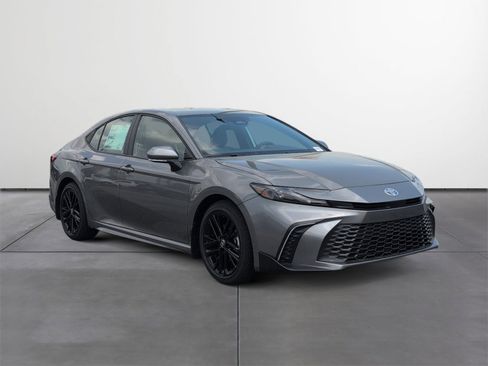 New 2026 Toyota Camry SE FWD image 7