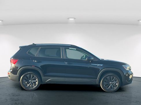 Used 2024 Volkswagen Taos S image 7