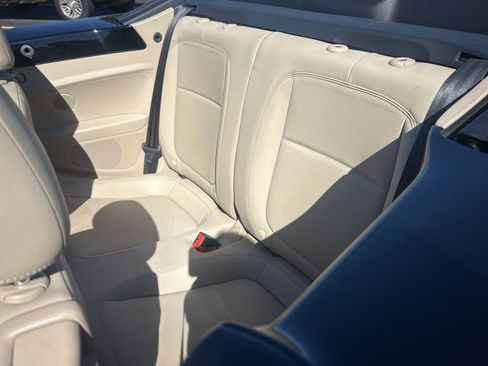 Used 2014 Volkswagen Beetle R-Line FWD image 9