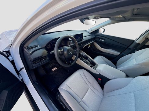New 2026 Honda Accord SE image 9