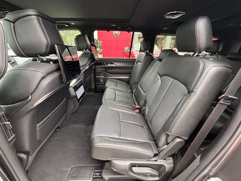 New 2026 Jeep Grand Wagoneer L Summit AWD/4WD image 15