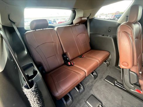 Used 2018 Buick Enclave Avenir w/ Avenir Technology Package image 27