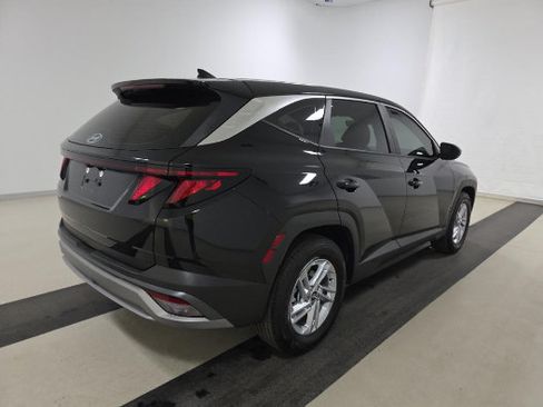 Used 2025 Hyundai Tucson SE FWD image 5