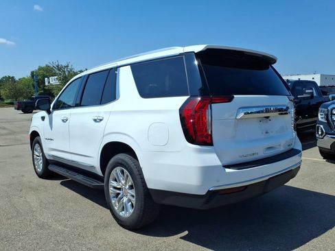 Used 2021 GMC Yukon SLT w/ SLT Premium Package AWD/4WD image 7