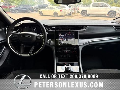 Used 2024 Jeep Grand Cherokee Altitude AWD/4WD image 14