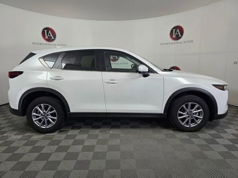 Used 2023 MAZDA CX-5 AWD 2.5 S w/ Preferred Package image 3