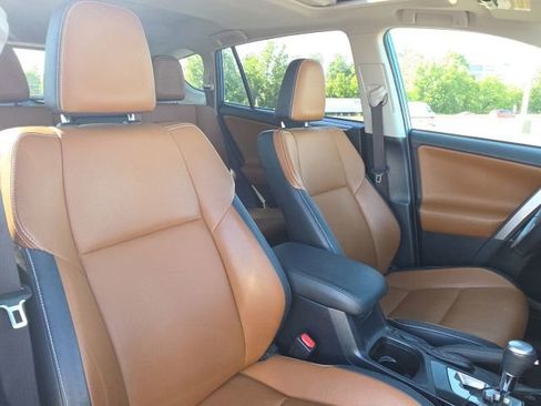 Used 2016 Toyota RAV4 Limited AWD/4WD image 16