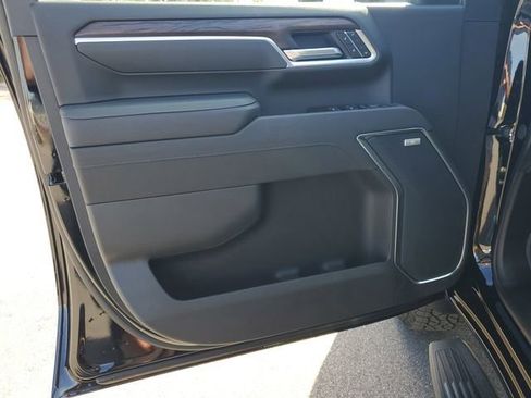 New 2026 GMC Sierra 3500 SLT w/ SLT Premium Package image 8