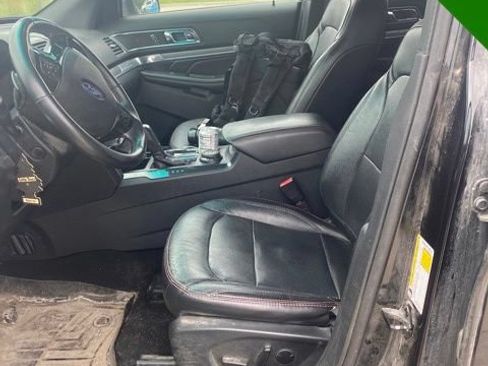 Used 2019 Ford Explorer Sport w/ Equipment Group 401A AWD/4WD image 19