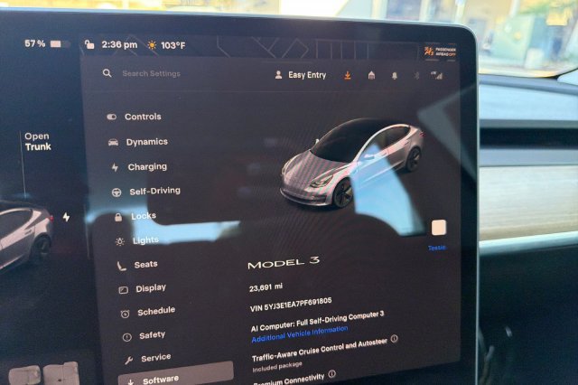 Used 2023 Tesla Model 3 Standard Range RWD image 34