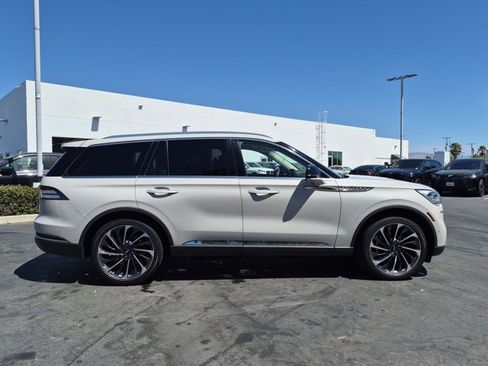 Used 2020 Lincoln Aviator Reserve w/ Equipment Group 202A AWD/4WD image 4