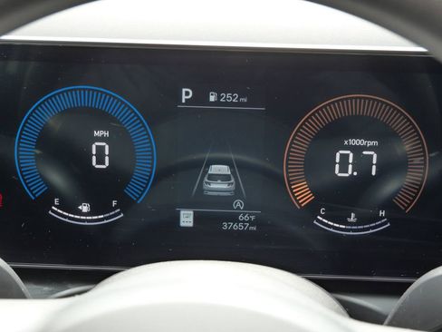 Used 2025 Hyundai Tucson SEL image 38