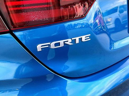Used 2022 Kia Forte GT-Line w/ GT-Line Premium Package image 8