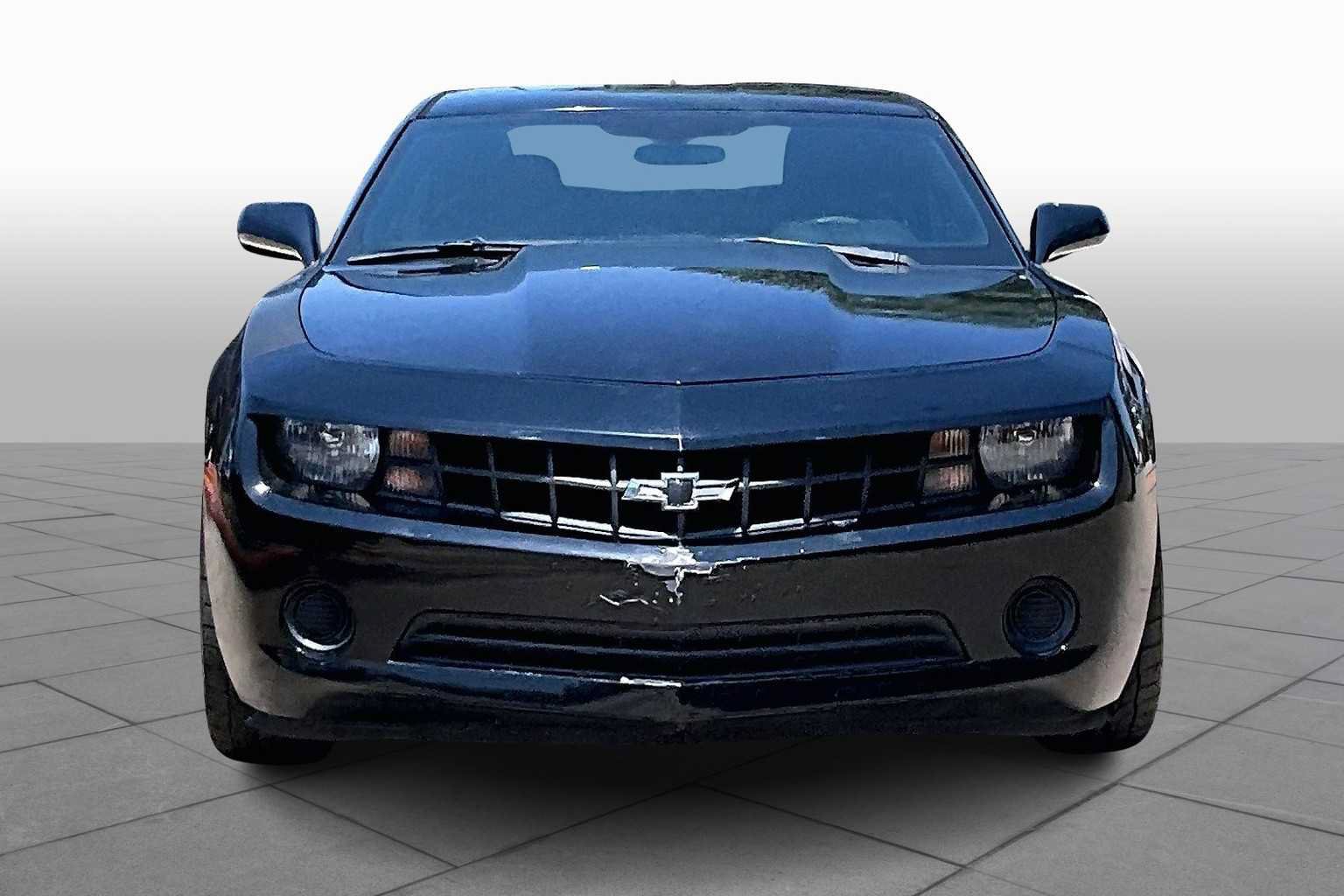 Used 2013 Chevrolet Camaro LS RWD image 5