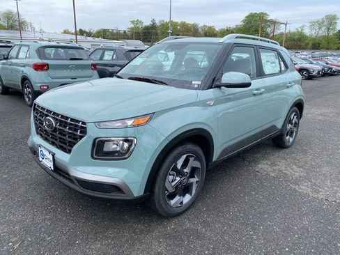 New 2026 Hyundai Venue SEL FWD image 6
