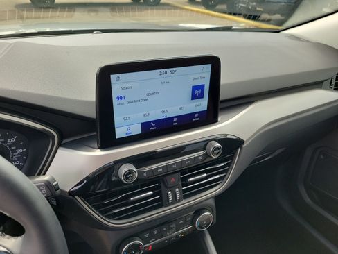 Used 2022 Ford Escape SE w/ Convenience Package image 28