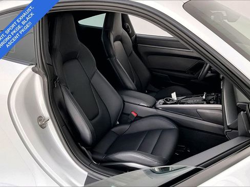 Used 2025 Porsche 911 Carrera image 11