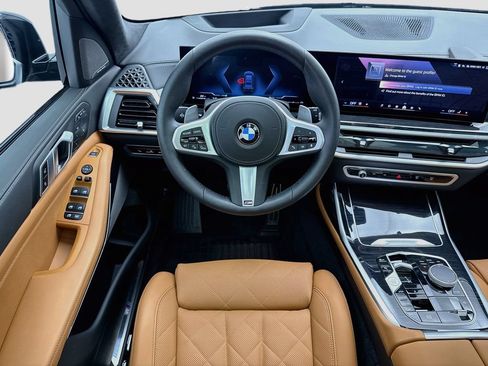 Used 2026 BMW X7 xDrive40i w/ M Sport Package AWD/4WD image 10