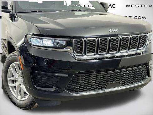 New 2025 Jeep Grand Cherokee Laredo X w/ Luxury Tech Group I image 47