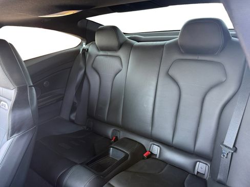 Used 2015 BMW M4 Coupe RWD image 11