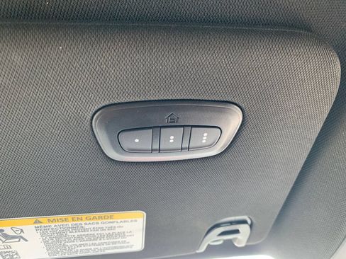 Used 2023 Jeep Wagoneer L Series II AWD/4WD image 18