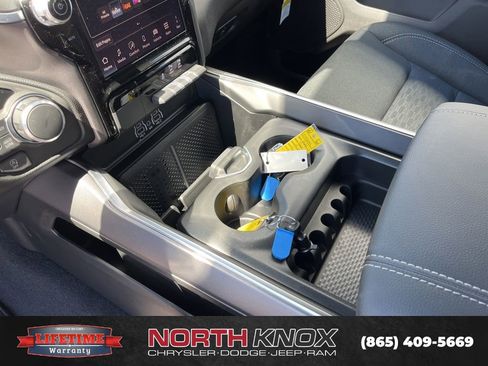 New 2026 RAM 1500 Big Horn AWD/4WD image 10