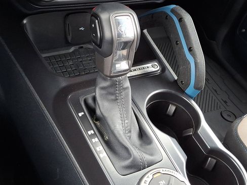 Used 2024 Ford Bronco Wildtrak image 22