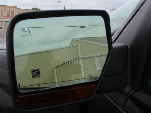 Used 2011 Ford Expedition EL Limited image 3