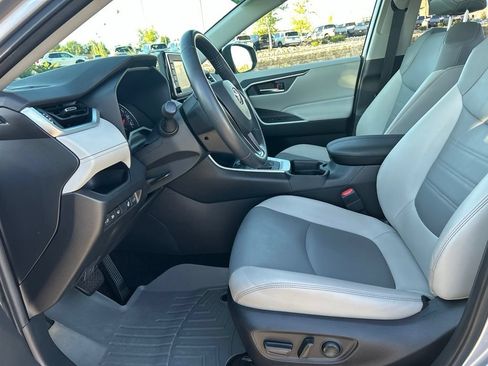 Used 2021 Toyota RAV4 XLE Premium AWD/4WD image 23
