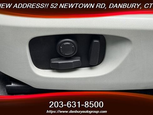 Used 2017 Land Rover Discovery Sport HSE Luxury AWD/4WD image 15