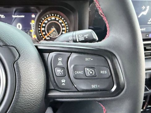 Used 2024 Jeep Gladiator Rubicon image 14