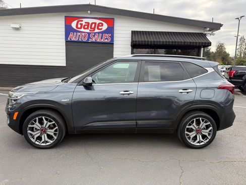 Used 2021 Kia Seltos SX w/ SX Sunroof Package image 5