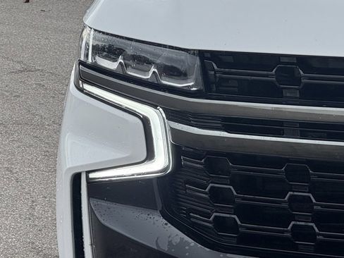 Used 2021 Chevrolet Tahoe Z71 w/ Z71 Off-Road Package image 10