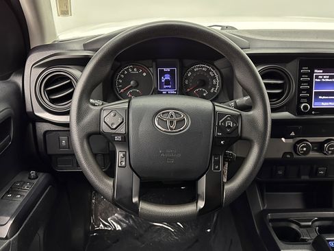 Used 2020 Toyota Tacoma SR image 22