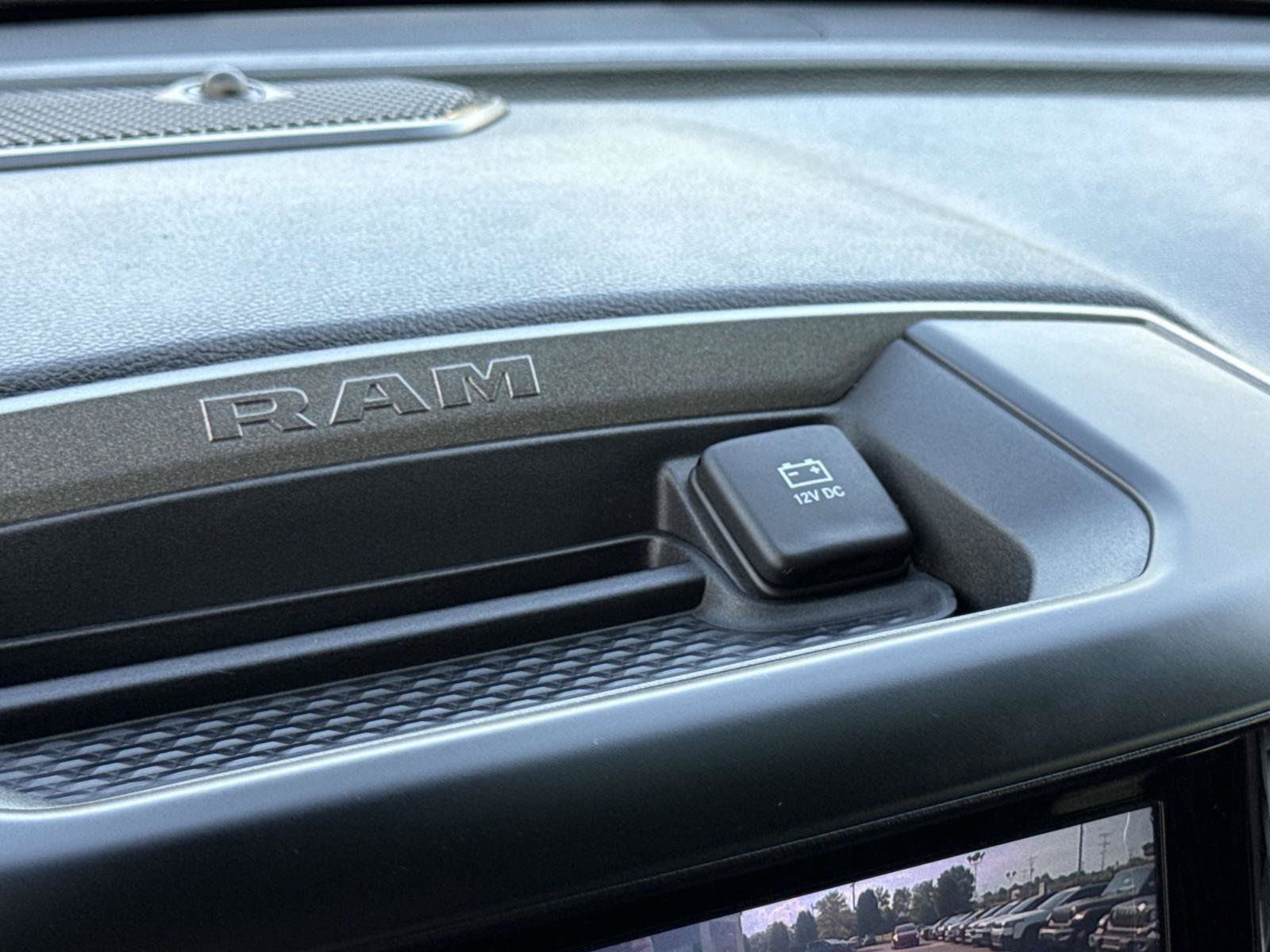 Used 2022 RAM 3500 Tradesman AWD/4WD image 31