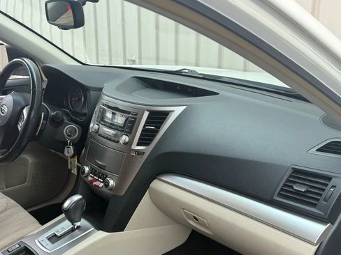 Used 2013 Subaru Outback 2.5i Premium image 12