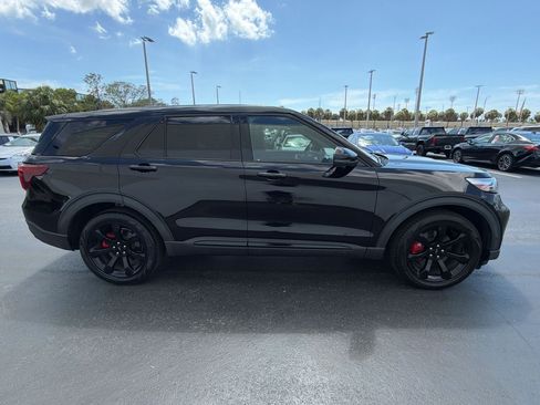 Used 2022 Ford Explorer ST w/ Equipment Group 401A RWD image 8