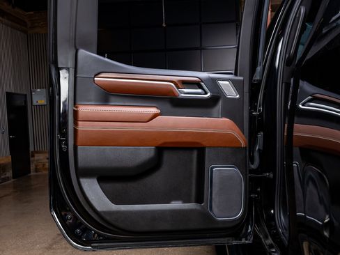 Used 2024 GMC Sierra 1500 Denali Ultimate image 36