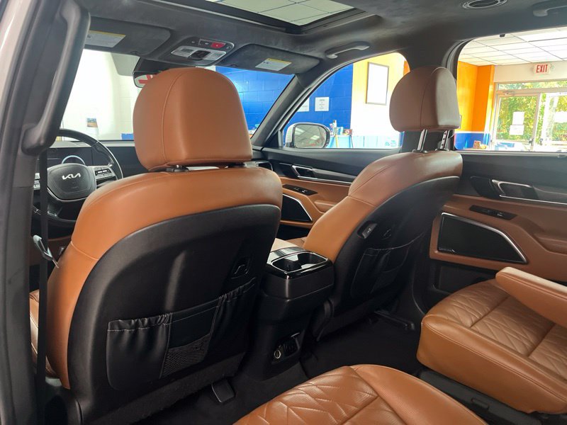 Used 2023 Kia Telluride SX Prestige X-Pro AWD/4WD image 18